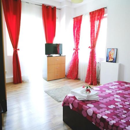דירות בוקרשט Luxury Apartament מראה חיצוני תמונה